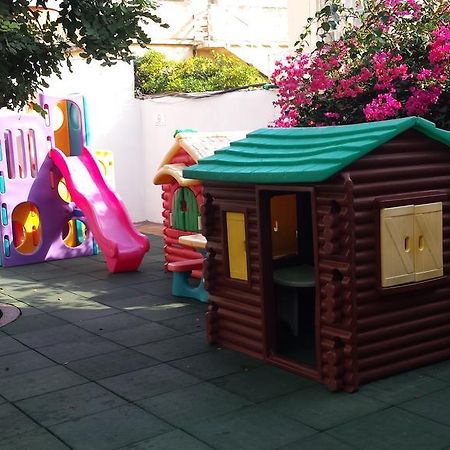 Club Salina Wharf Aparthotel Кавра Екстериор снимка