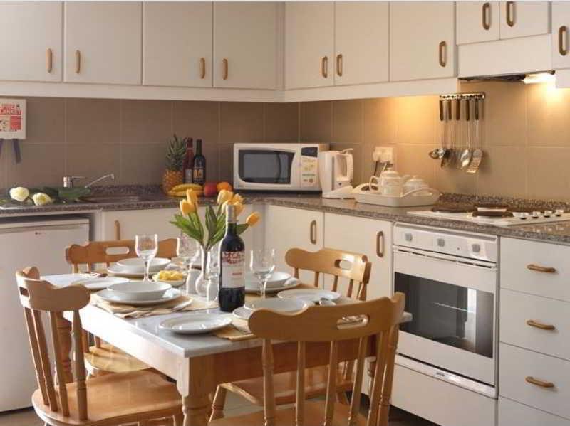 Club Salina Wharf Aparthotel Кавра Екстериор снимка