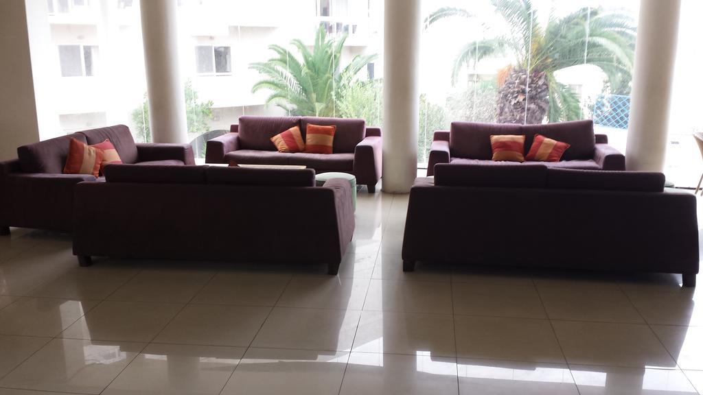 Club Salina Wharf Aparthotel Кавра Екстериор снимка