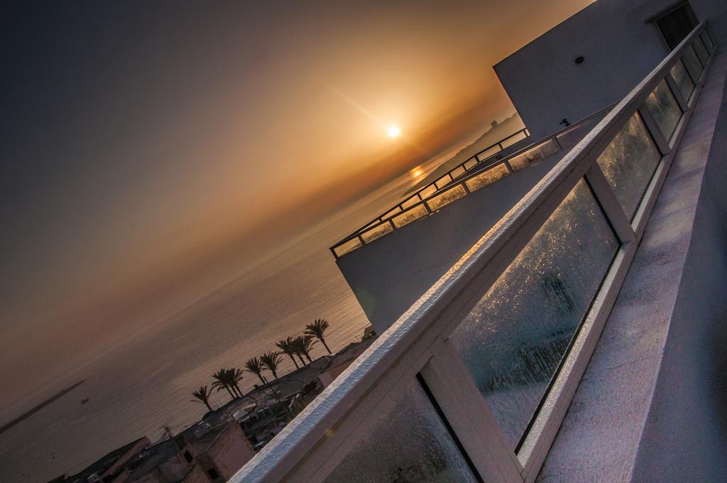 Club Salina Wharf Aparthotel Кавра Стая снимка