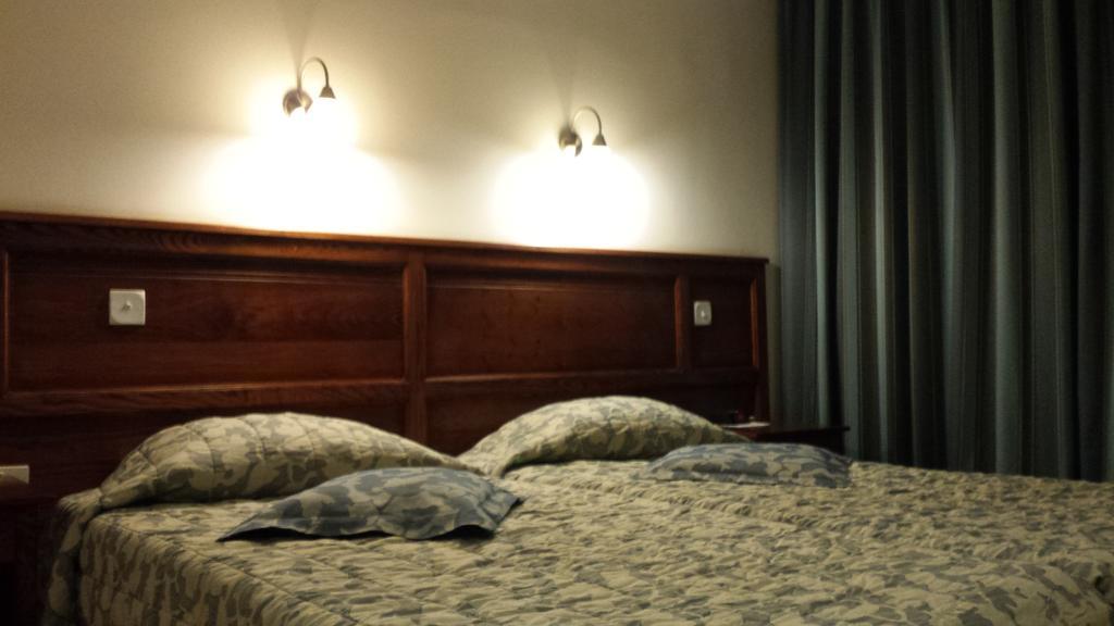 Club Salina Wharf Aparthotel Кавра Екстериор снимка
